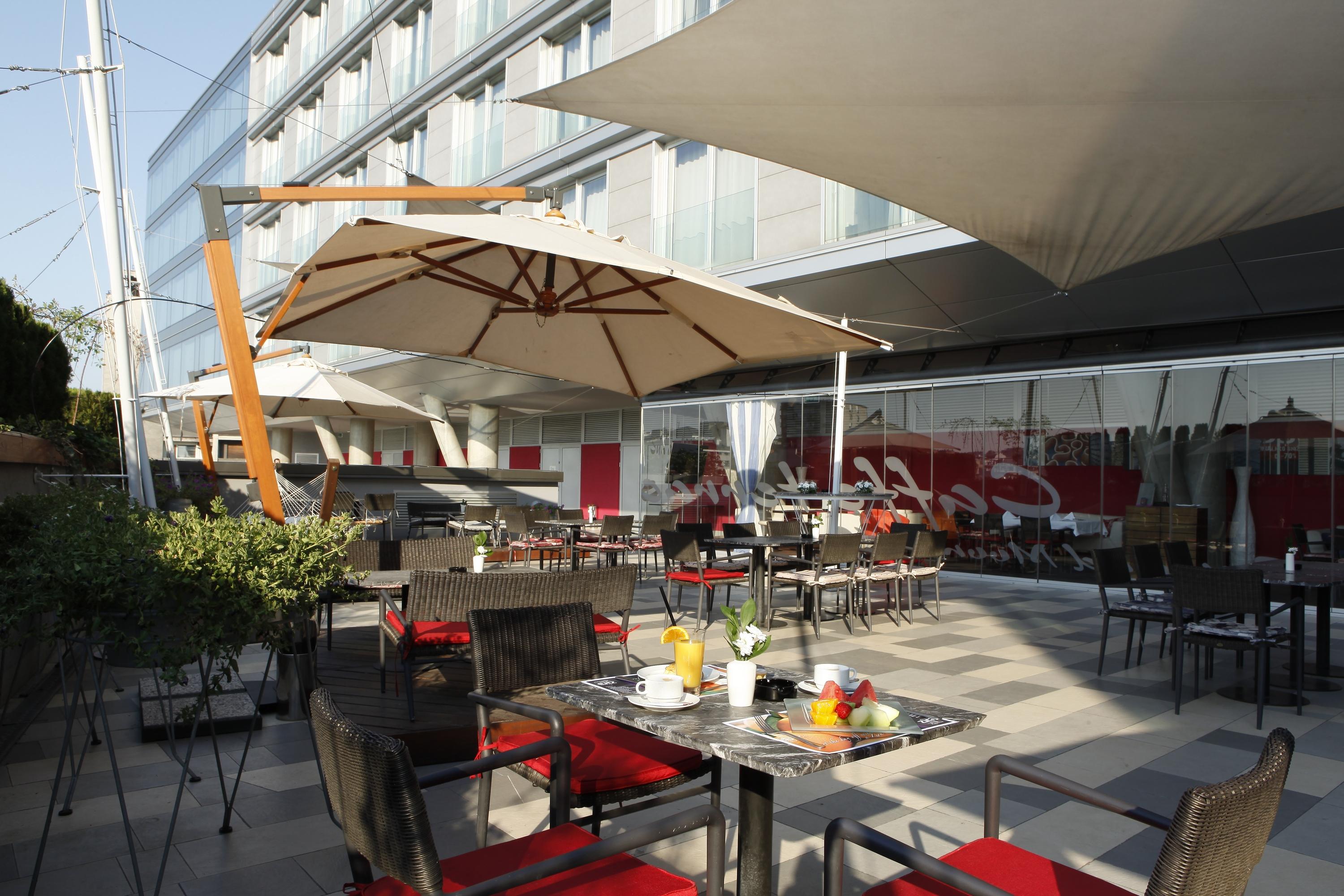 Nobel Zira Hotel Белград Екстериор снимка