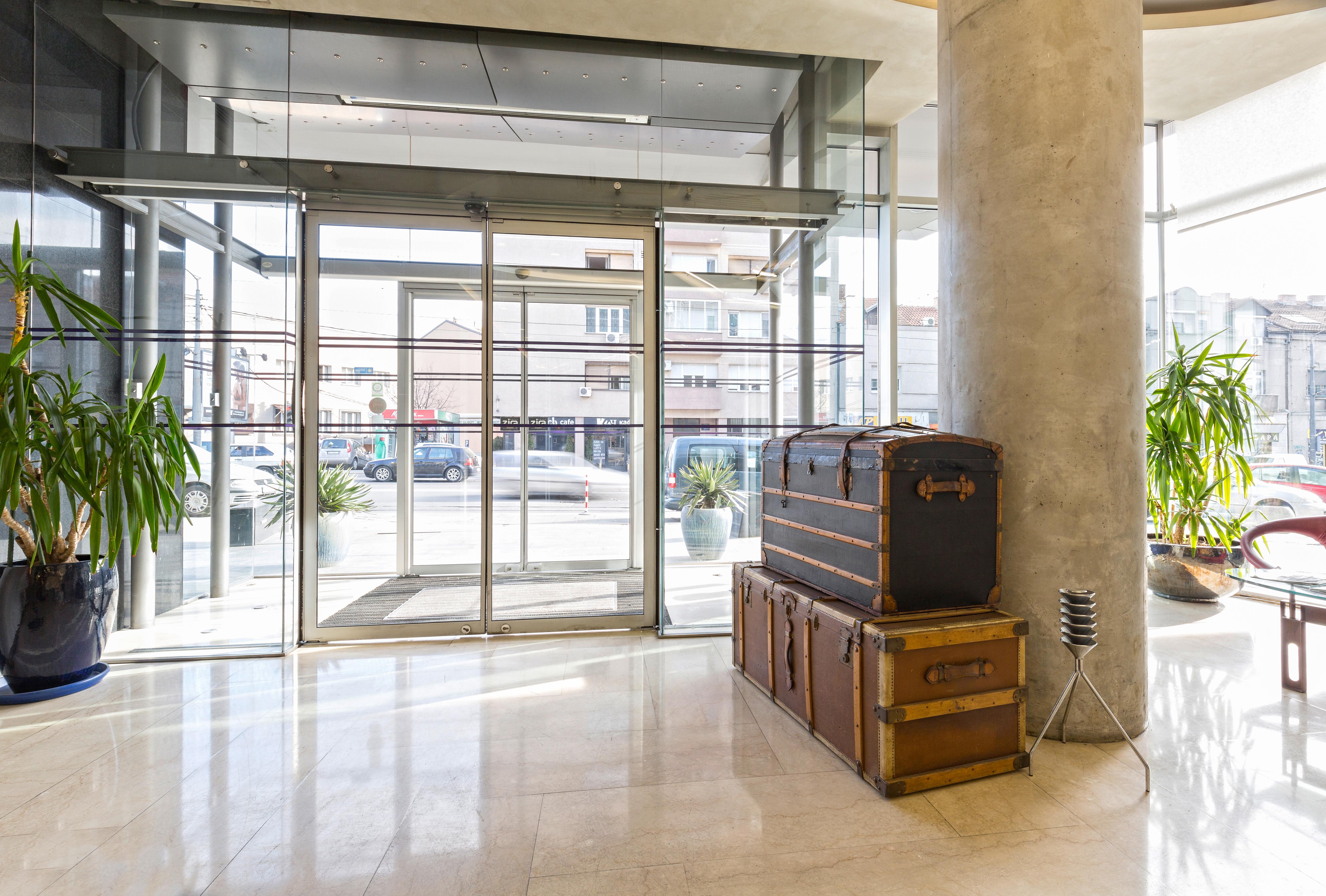 Nobel Zira Hotel Белград Екстериор снимка